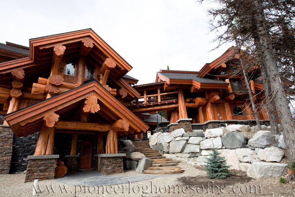 Big White Log Home Custom Built Log Homes Pioneer Log Homes Of Bc