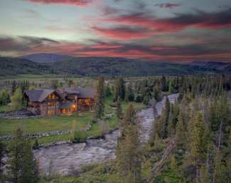 Twilight-With-Surrounding-Mountains-min