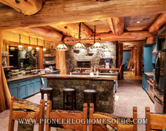 Kitchen & Dining 7
