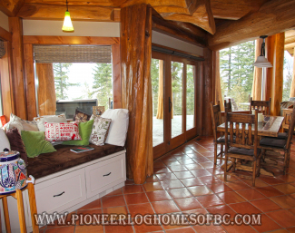 Kitchen & Dining 38