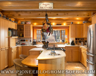 Kitchen & Dining 49