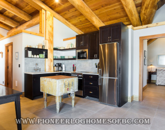 Kitchen & Dining 93