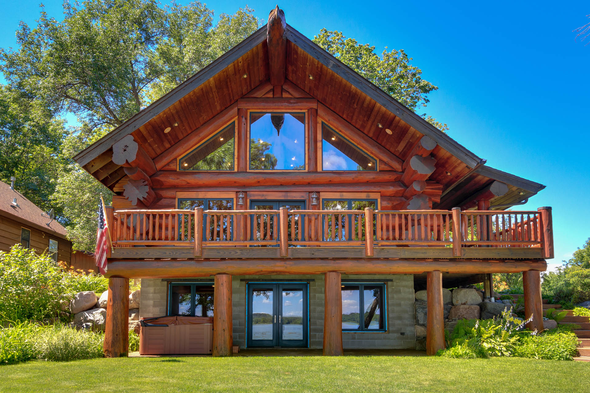 Little Pelican Lakefront - Detroit Lakes, MN | Pioneer Log Homes of BC